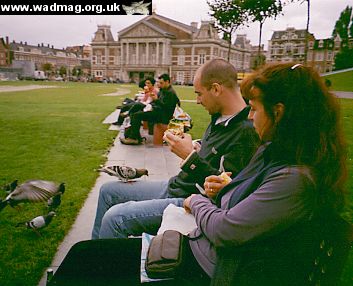 lunch with birds.jpg - 27 Kb